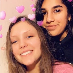 Meet your Posher, Elizabeth